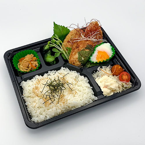 A.チーズ月見つくね弁当 – おふぃすごはん きぬ川