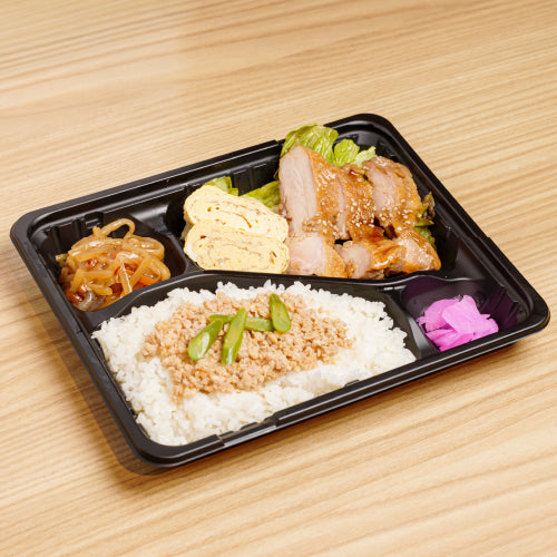 A.色鶏弁当(三食そぼろと照り焼きチキン)
